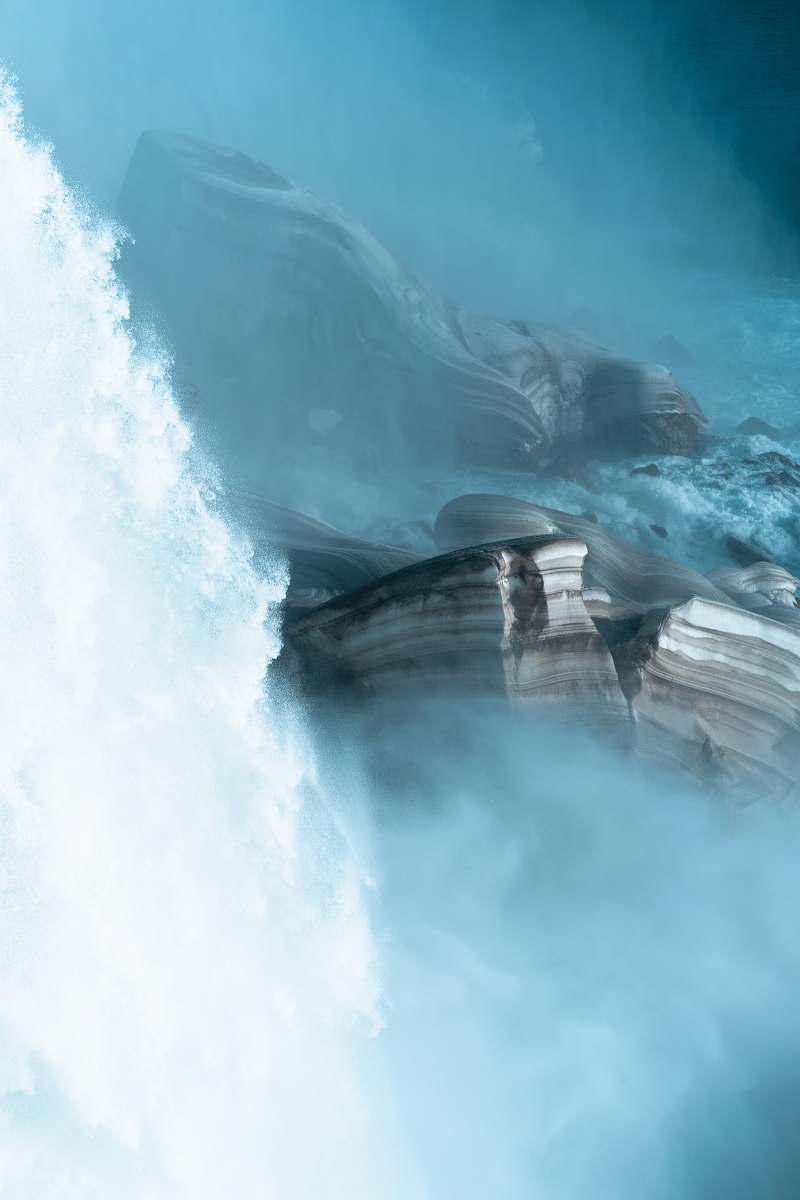 niagara falls waterfalls near mountains water